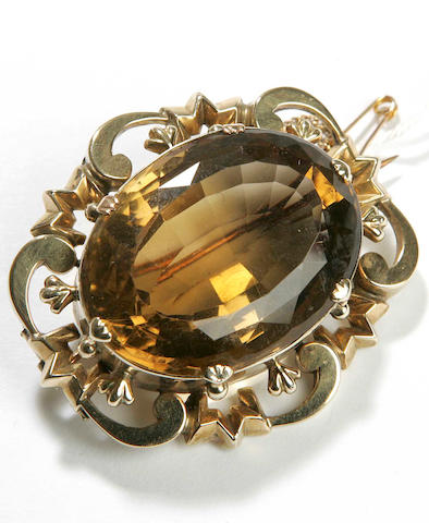 Bonhams : A Victorian gold mounted citrine brooch