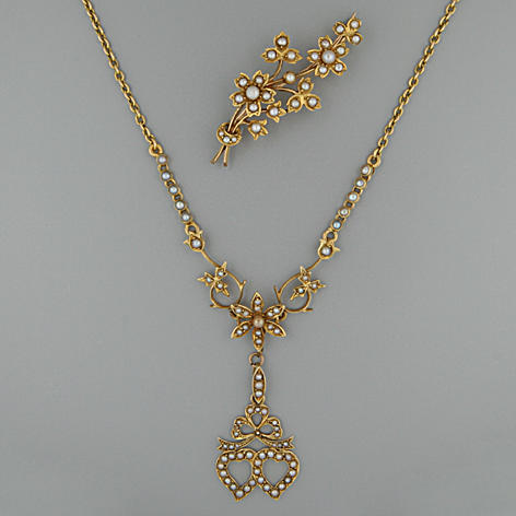 Bonhams : A late Victorian half-pearl necklace (2)