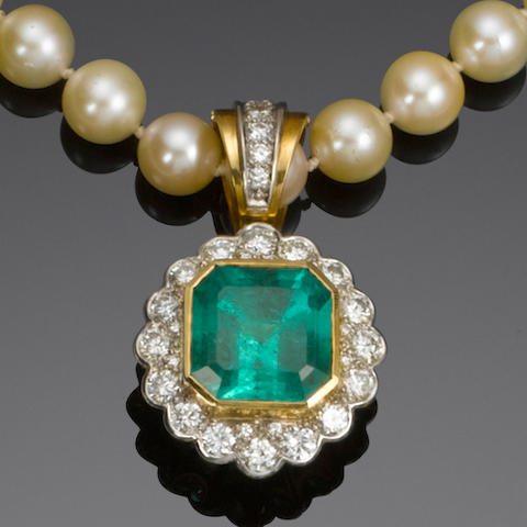 Bonhams : An emerald, diamond and cultured pearl necklace, earring and ...