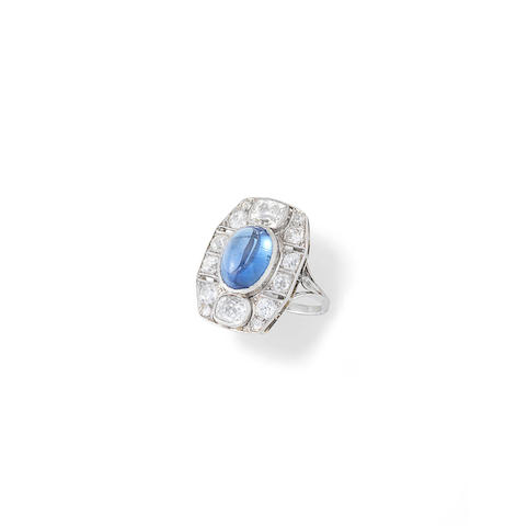 Bonhams : A mid-century sapphire and diamond ring