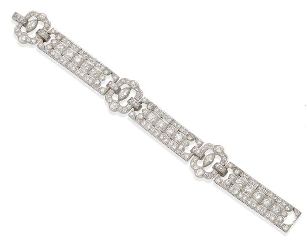 Bonhams : A diamond bracelet