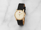 Thumbnail of LeCoultre. Montre bracelet en or jaune 10K (417) avec réserve de marche mouvement automatique à bumperLeCoultre. A 10K gold bumper automatic wristwatch with power reserve indication  Ref 8686/85, Circa 1960 image 1