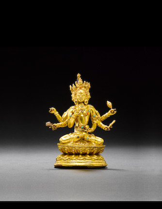 A Tibeto-Chinese gilt-bronze figure of Usnisavijava 18th century image 1