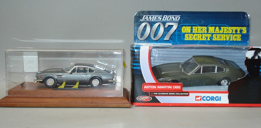 Bonhams : 143rd scale handbuilt model of the James Bond Aston Martin V8,