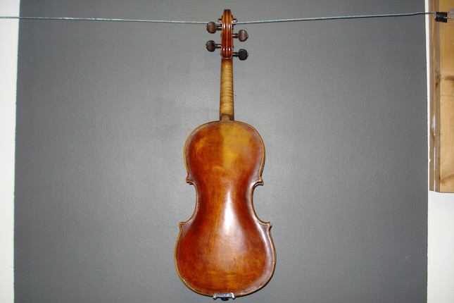 An English Violin circa 1900 (1) image 2