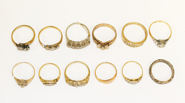 Bonhams : Twelve rings,