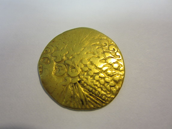 Bonhams : Celtic, Gallo-Belgic A (circa 100 BC), Ambiani gold stater ...