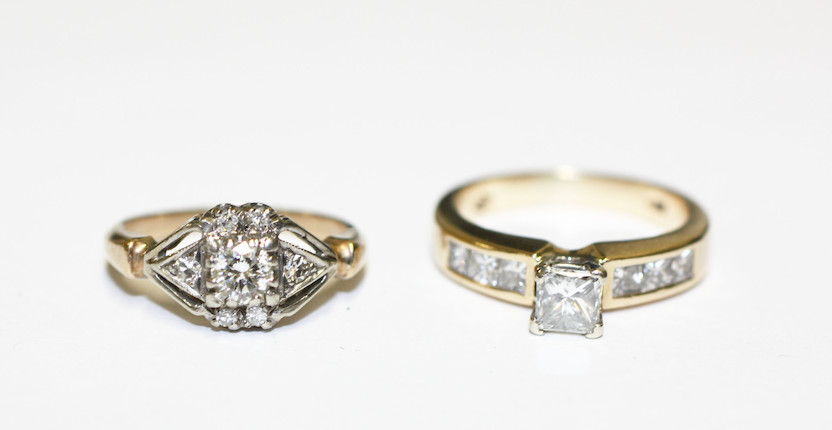 Bonhams : Two diamond rings,