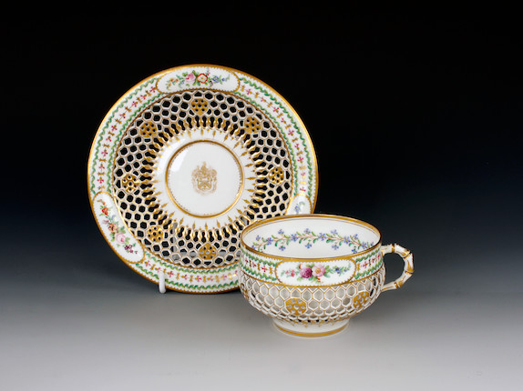 Bonhams : A Kerr And Binns, Worcester Reticulated Cup And Saucer, Circa 