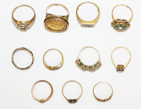 Bonhams : A collection of eleven rings,