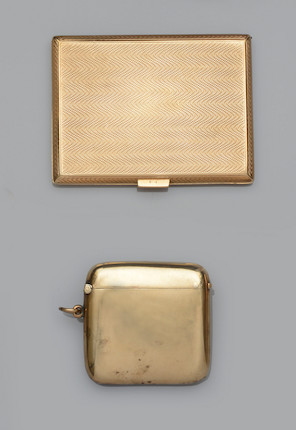 Bonhams : A 9ct gold cigarette case and vesta case (2)