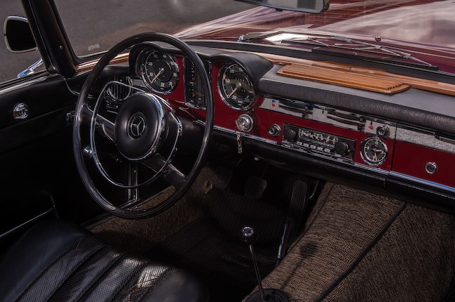 EU delivery,1970 Mercedes-Benz 230SL Convertible with Factory Hardtop  Chassis no. 113042-10-007988 Engine no. 12798-10-006813 image 14