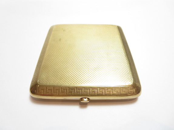 Bonhams : A 9ct gold cigarette case