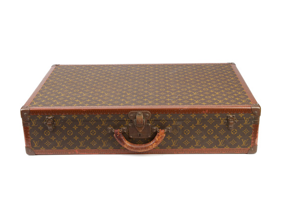 Louis Vuitton suitcase Alzer 80 monogrammed with its key