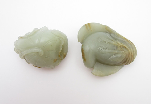 Bonhams : A jade water pot and a jade lotus pod carving