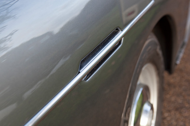 1970 Bristol 411 Series 1 Sports Saloon image 3
