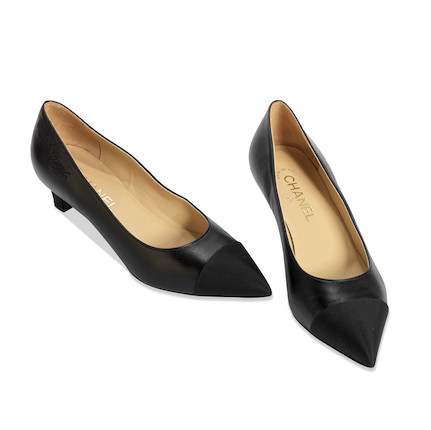 Chanel Escarpins Noir Women's Pumps, 1 Pair Size: 39.5