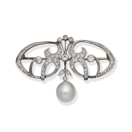 Bonhams : BELLE ÉPOQUE NATURAL PEARL AND DIAMOND BROOCH,