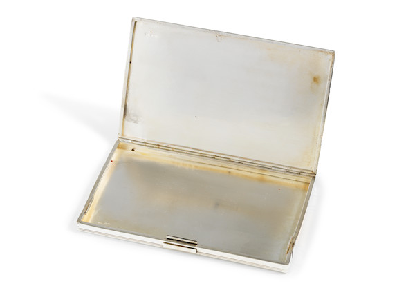 Bonhams : BOUCHERON ETUI A CIGARETTES ARGENT ET OR, VERS 1940