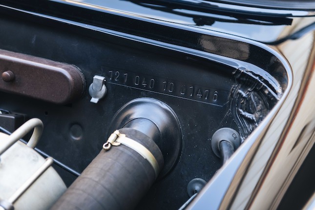 1962 Mercedes-Benz 190 SL Roadster with Hardtop  Chassis no. 121040-10-025641 Engine no. 121928-10-003417 image 19