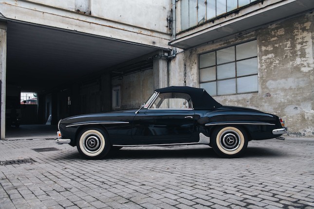 1962 Mercedes-Benz 190 SL Roadster with Hardtop  Chassis no. 121040-10-025641 Engine no. 121928-10-003417 image 2