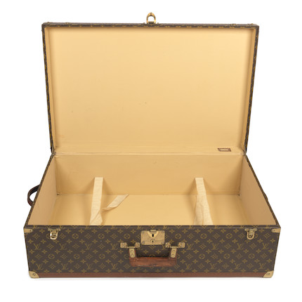 Louis Vuitton Alzer 80 suitcase, Louis Vuitton steamer trunk - Les
