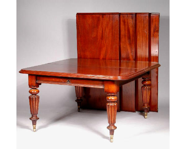 A William IV mahogany dining table, 135 x 357
