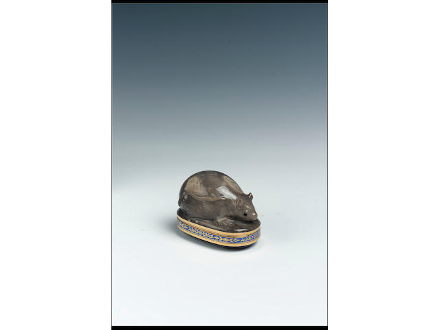 A late 18th/early 19th Century French gold-mounted carved mottled grey hardstone snuff box by Michel Callaut, Paris, circa 1800, with maker's mark and gold 3rd. standard mark used 1795/97,