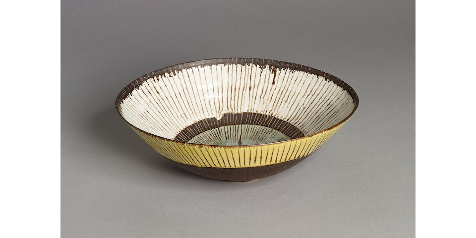 Dame Lucie Rie a rare large oval Bowl, circa 1959 Width 11in. (28cm)