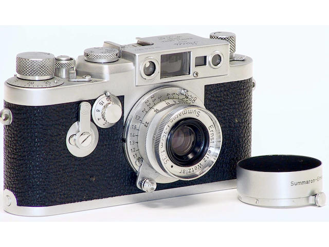 Leica IIIG camera,