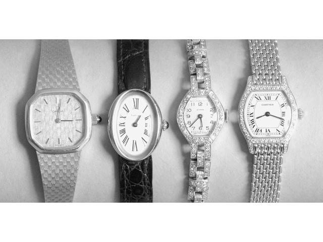 Cartier. An 18 carat gold lady's wristwatch, Tortue