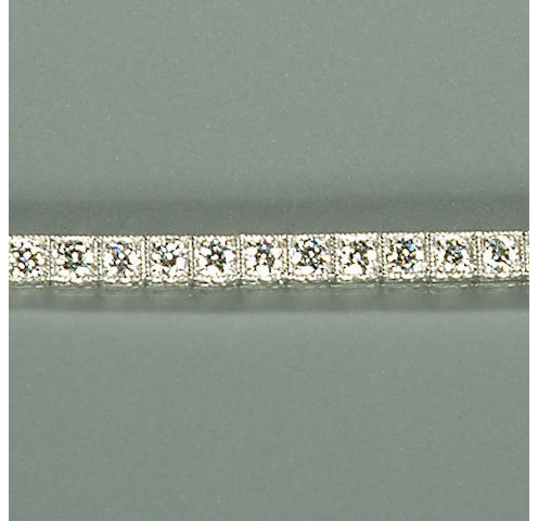50101440004 A ladies brilliant-cut diamond-set white metal bracelet, diamonds approx. 2.50ct. total