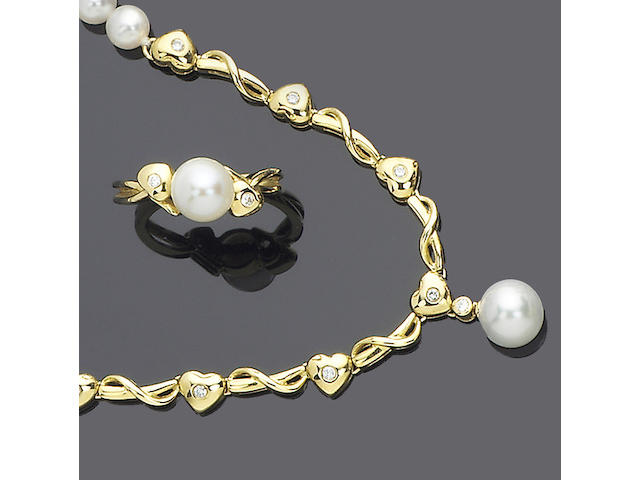 A freshwater cultured pearl and diamond demi-parure,