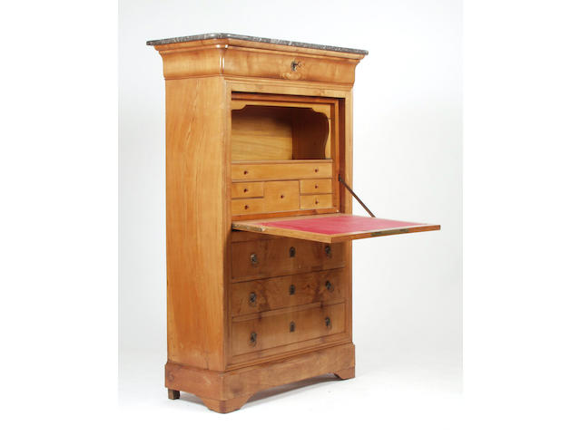 A walnut Biedermeier secretaire desk