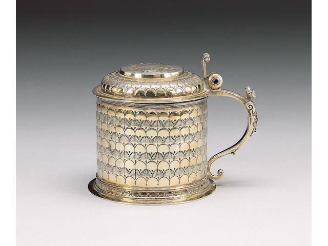 A 17th century Continental silver gilt small tankard, one mark to base "W", probably German,