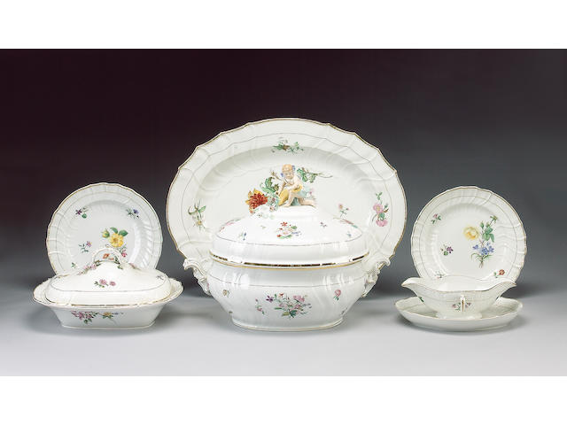 A KPM Berlin dinner service, late 19th century