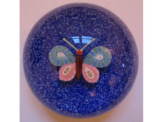 A Paul Ysart 'Butterfly' weight,