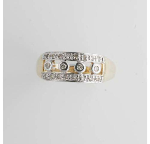 A graduated five stone diamond ring, (6)