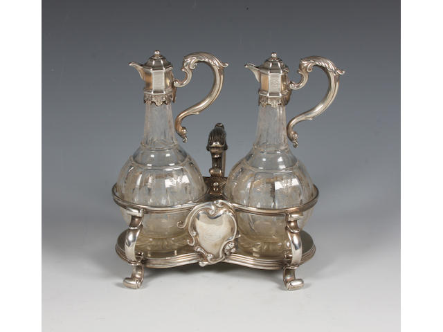 A Victorian silver oil and vinegar cruet By Robert Garrard, London, 1841,