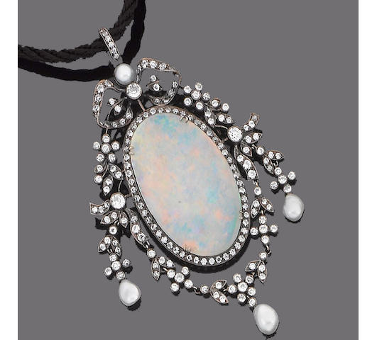 An opal and diamond brooch/pendant