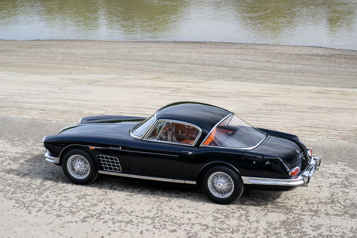 https://images1.bonhams.com/image?src=Images/live/2022-09/13/25241975-1-33.jpg&height=800