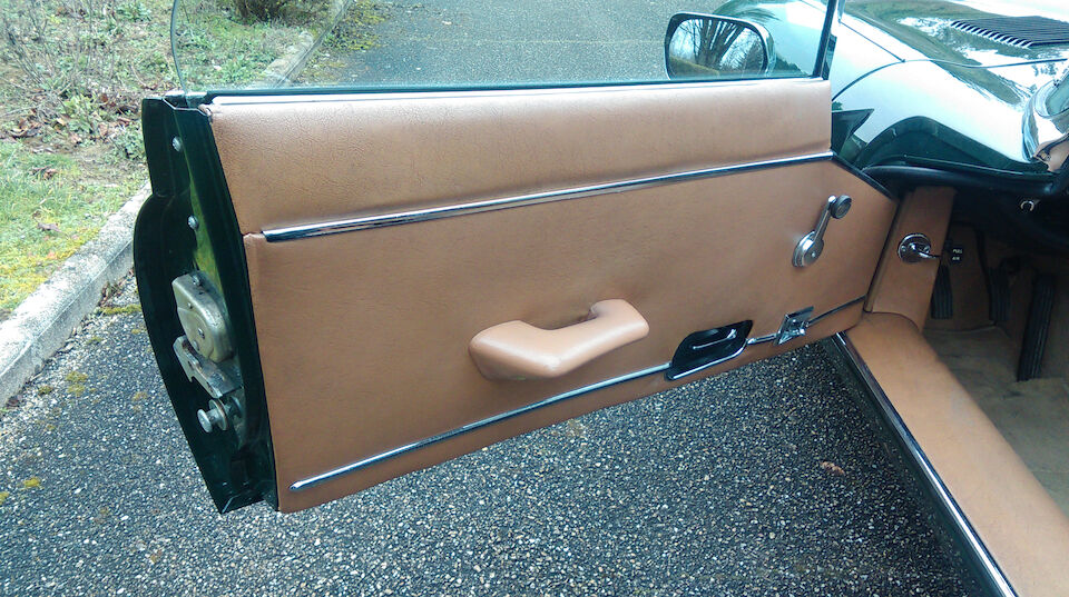 Bonhams : Rare and desirable manual transmission expample,1973 Jaguar E