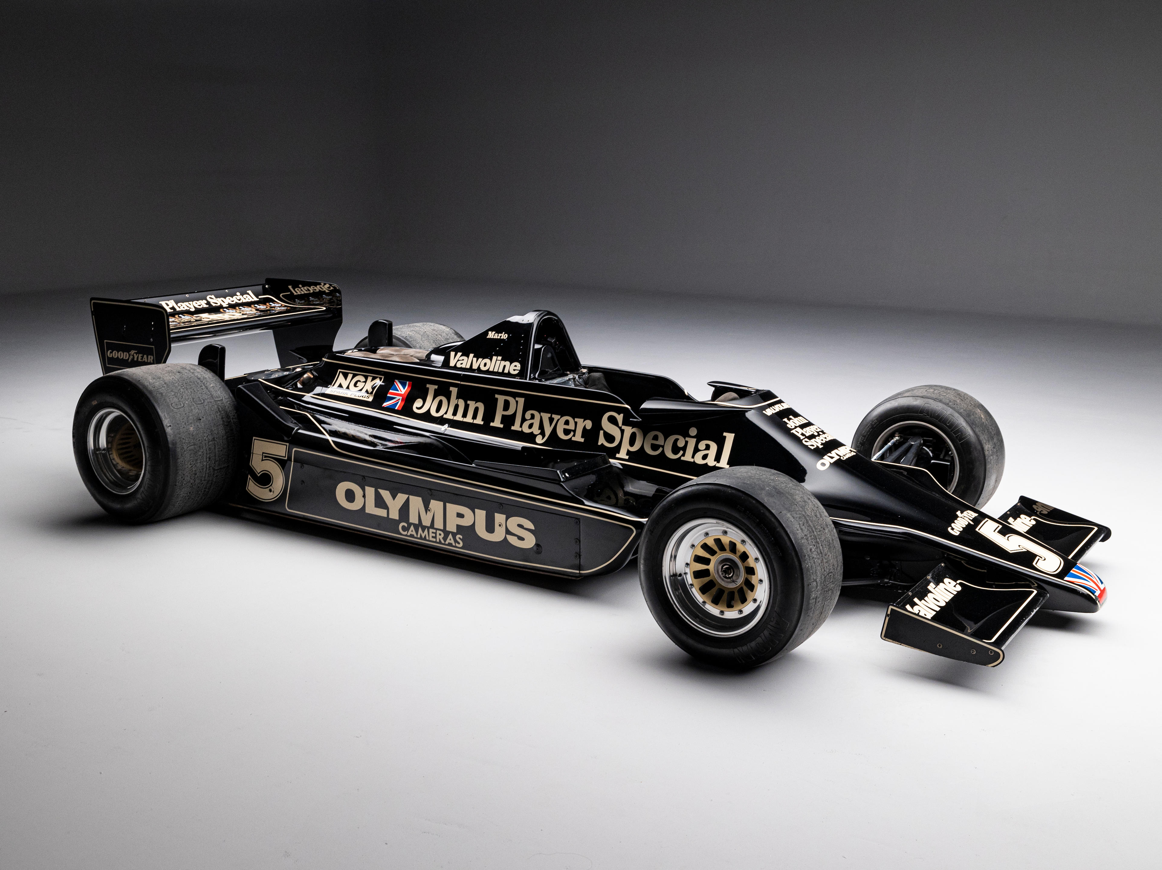 cars.bonhams.com