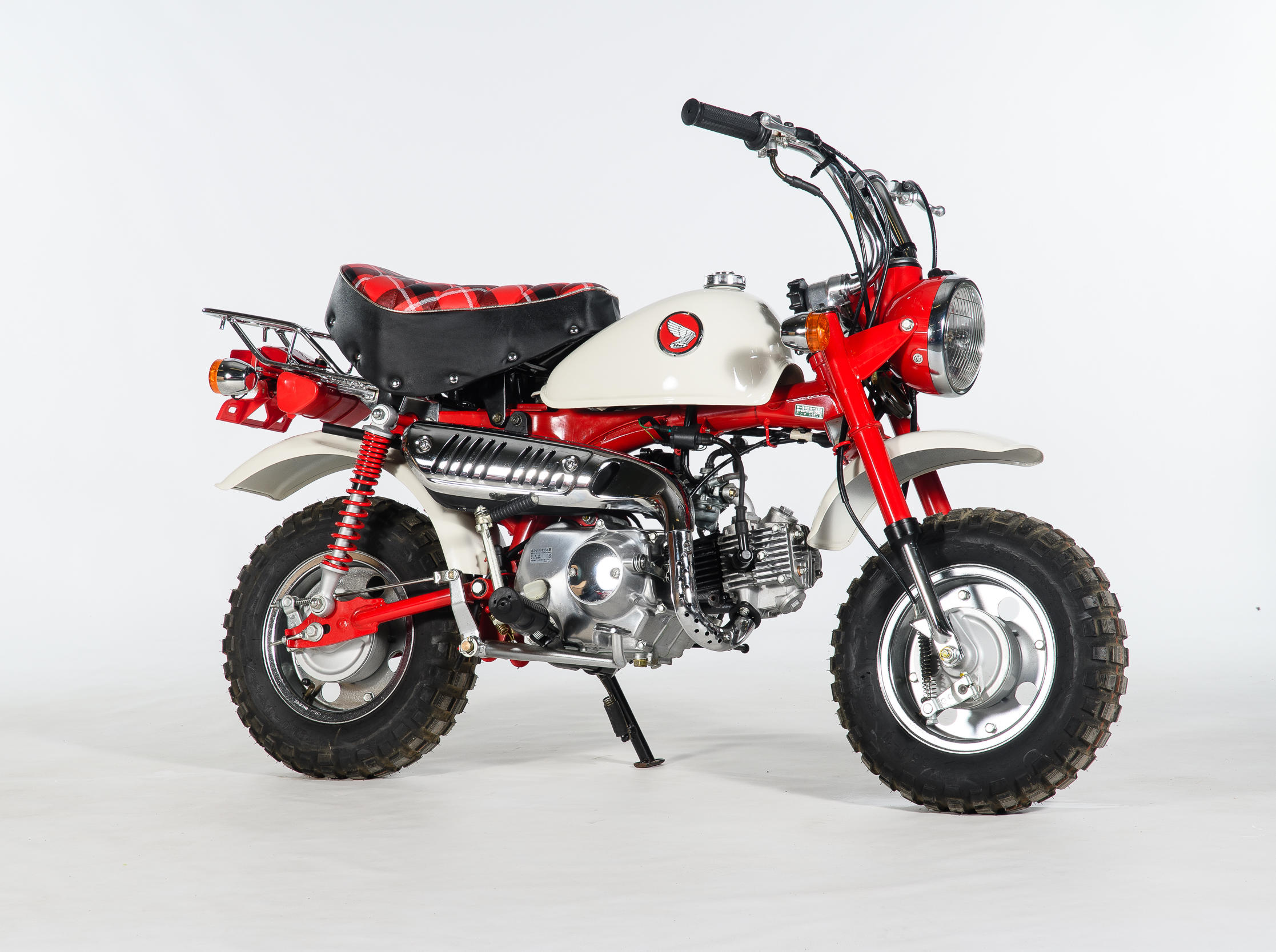 Bonhams Cars : Factory new, 1 kilometer recorded, 1997 Honda Z50J ...