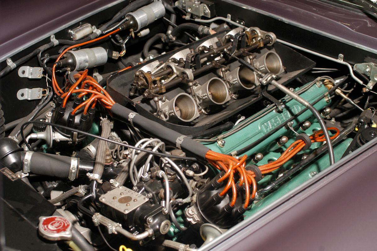https://images1.bonhams.com/image?src=Images/live/2004-07/22/6678145-1-5.jpg&width=1200