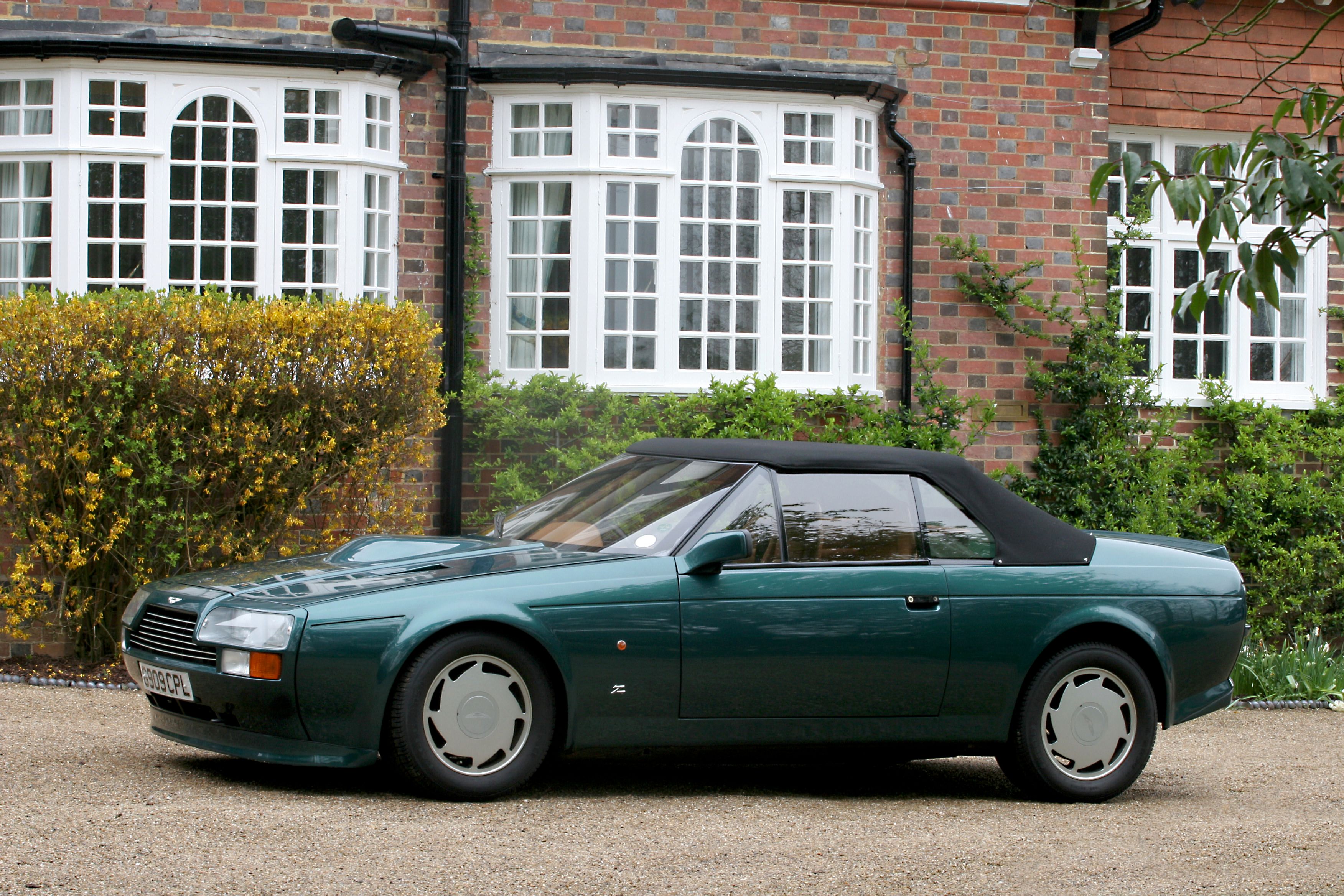 https://images1.bonhams.com/image?src=Images/live/2005-05/20/7076244-3-1.jpg