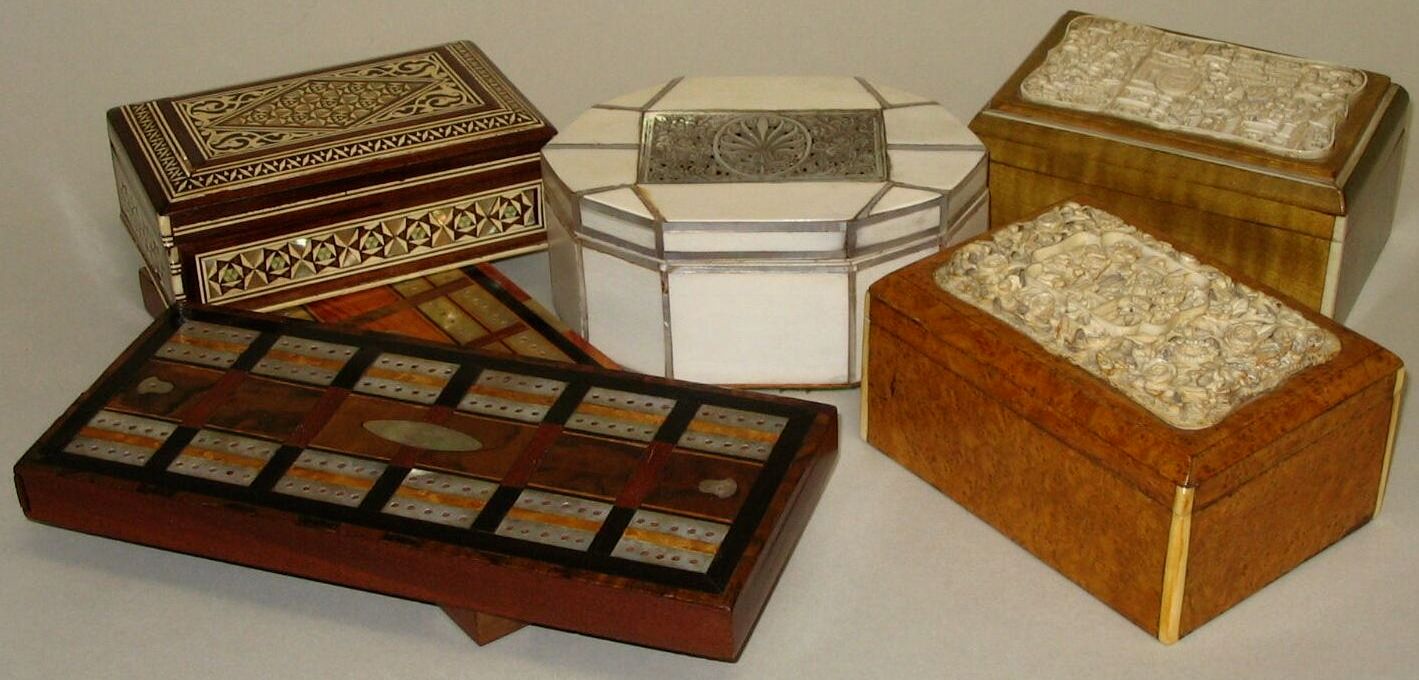 Two rectangular veneered boxes