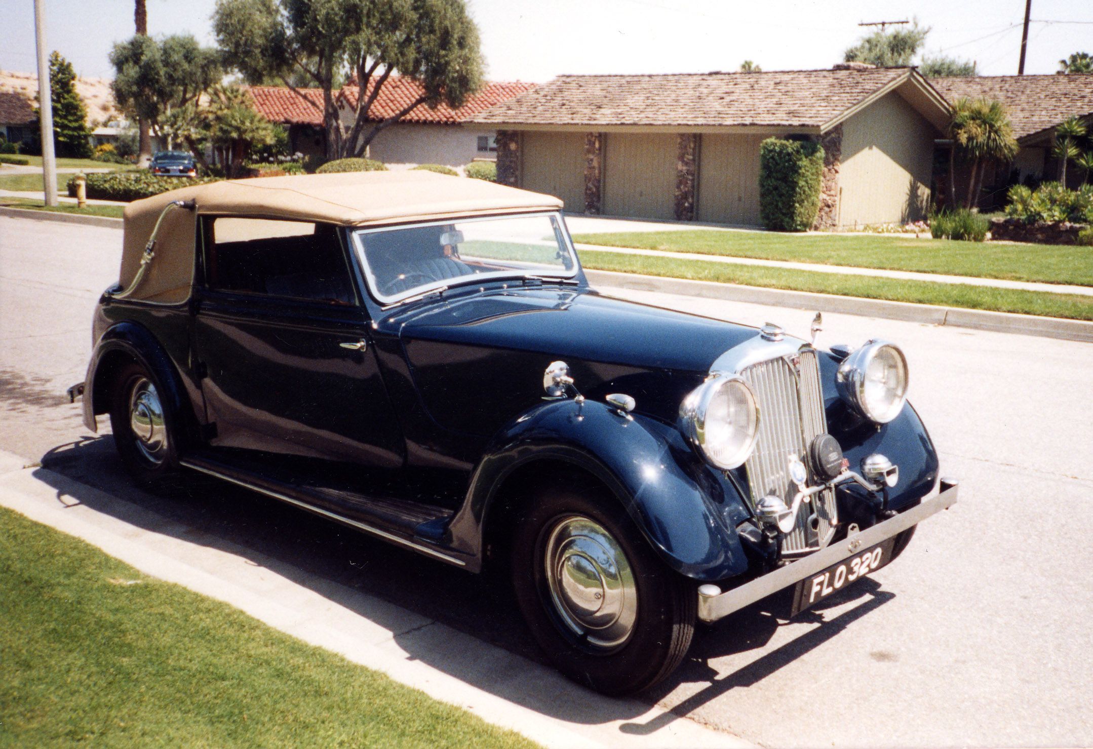 Bonhams Cars : 1939 Rover 14hp Drophead Coupé Chassis no. 931315 Engine ...