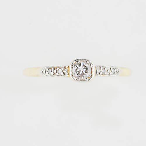 A single stone diamond ring