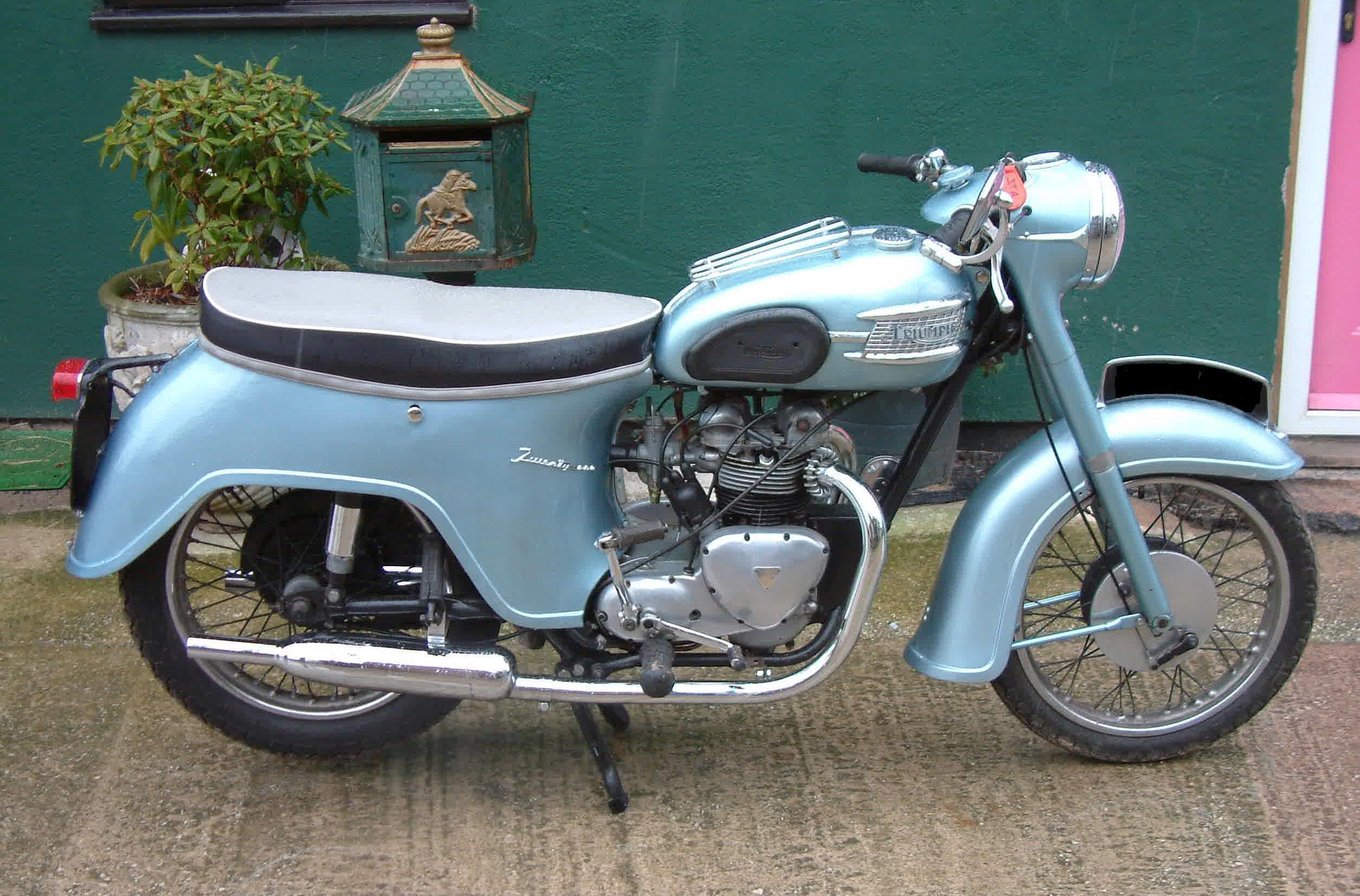 Auction - Classic & Motorcycle Mechanics Show at 21.10.2006